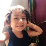 Rayana Carvalho Instagram - O bom dia de hoje foi com ele dizendo que as plantinhas falam e que também dava para sentir o amor delas. Fico cada vez mais impressionada com a sensibilidade dessas crianças iluminadas. Logo pensei... Quando todos nós nos conectarmos com nossas crianças internas, teremos uma existência de puro amor. Eu acredito!❤️✨