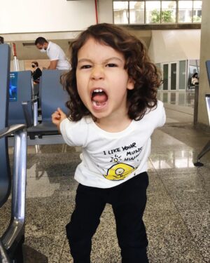 Rayana Carvalho Instagram - Fofo, porém, raivoso. Porém fofo!🦁