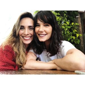 Rayana Carvalho Instagram - Não poderia haver um momento mais galáctico para um reencontro. Adorei te ver, minha amiga. Te amo.❤️
