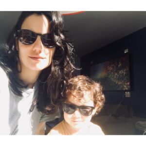 Rayana Carvalho Instagram - A gente segue com banhos de sol nessa quarentena. Agora, devidamente equipados.😎😎