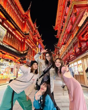 Raychell Instagram - 记忆🎧⭐️思い出

#RAS #上海 #豫园  #raiseasuilen #バンドリ #bandori #bangdream