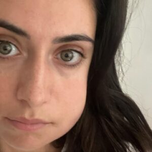 Rébecca Benhamour Instagram - Passé vs. Présent 
Bon…