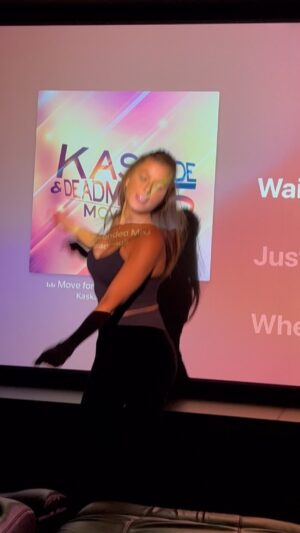Rebecca Grant Instagram - That @buffalobills #win got me like… #letsparty #happyhalloween #letgobuffalo #dancing #kaskade #deadmau5