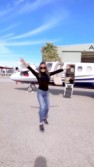 Rebecca Grant Instagram - Heading out for Super Bowl LVI wanna join?🏈
Who ya got? #rams or #bengals #superbowllvi #staffordvsburrow #LA #sofistadium sure wish it was my #buffalobills enjoying this #sunny #superbowl #life #lifestyle #lifestyleblogger #influencer #rebeccagrants 
Who will win the #cointoss #jet #cessna #bluesky Who’s getting a #ring🥂🏈