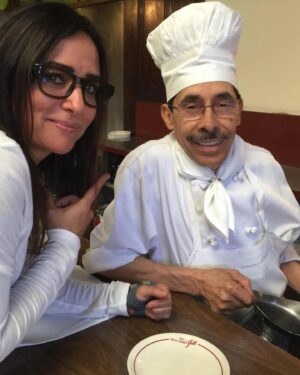 Rebecca Metz Instagram - #onthisday in 2017, #betterthingsfx messed around at @mussoandfrankgrill

#cheesecakeismyjob
