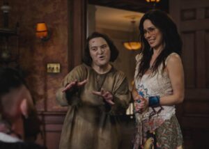 Rebecca Wisocky Instagram - Fabulous new @ghostscbs tonight! 👻♥️👻
‘The Travelling Agent’ was written by @emilyrschmidt & @skanderhalim directed by goddess @chrisg2100 and guest stars @johnlhartman @betsysodaro @theirenewhite @tasteofadrian 👏🏼👏🏼👏🏼👏🏼👏🏼
Thanks for watching folks! Our brother @richietown knocks it out of the park. Literally. 😬