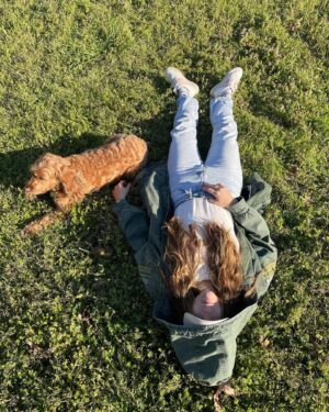 Rebecca Breeds Instagram - Parked. 💚💚💚