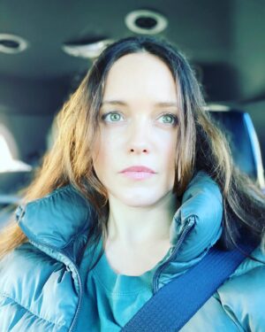 Rebecca Breeds Instagram - ‘Success does not mean the accumulation of wealth, the maintenance of position, or supremacy of power. Success means a life free of the burden of anxiety, liberated from fear. There is no successful life without peace or without that inner spiritual certainty that knows that the soul is on the pathway of good, forever expanding into the conscious union of God WITH humanity.’ Ernest Holmes 💚