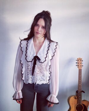 Rebecca Breeds Instagram - 🖤🤍🖤🤍 @alc_ltd @jbrandjeans @matonguitars @sydneylopez