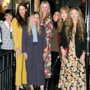 Rebecca Gayheart Instagram - About last night : cozy spot, delicious food , BEST group of women plus a winning collaboration from @thisisthegreat_  and @birkenstock ! Thank you for having me @emilyandmeritt , for the beautiful outfit 🤎and the chicest new Birks ! #tistheseason #womensupportingwomen #birkenstocks #thegreat 
📸 @alexaraevitug