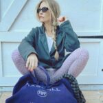 Rebecca Gayheart Instagram - Time to hit the road 💜. #easterweekend #caligirl #letsgo