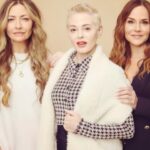 Rebecca Gayheart Instagram - The band is back together 💗. @rosemcgowan @juliebenzmft @people #jawbreaker #90’s #allgrownup