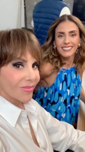 Rebecca Jones Instagram - R U HAVING ANY FUN?

Anoche en el “trabajo “. So much fun. 
Uno de los grandes regalos en la vida es ganarte la vida haciendo lo que amas. 

@marcontrerasof @matlechat  #cabo 

Próximo estreno Octubre 24 -
9:30 x @canalestrellas 
@elgueromex 
@televisa