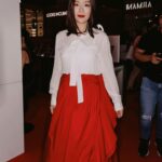 Rebecca Lim Instagram - What a fun night out ❤️🖤❤️ Makeup @shaunleelee @armanibeauty Hair @dexterng Outfit @carolinaherrera @jihg.21 Photo @josedanielretrato