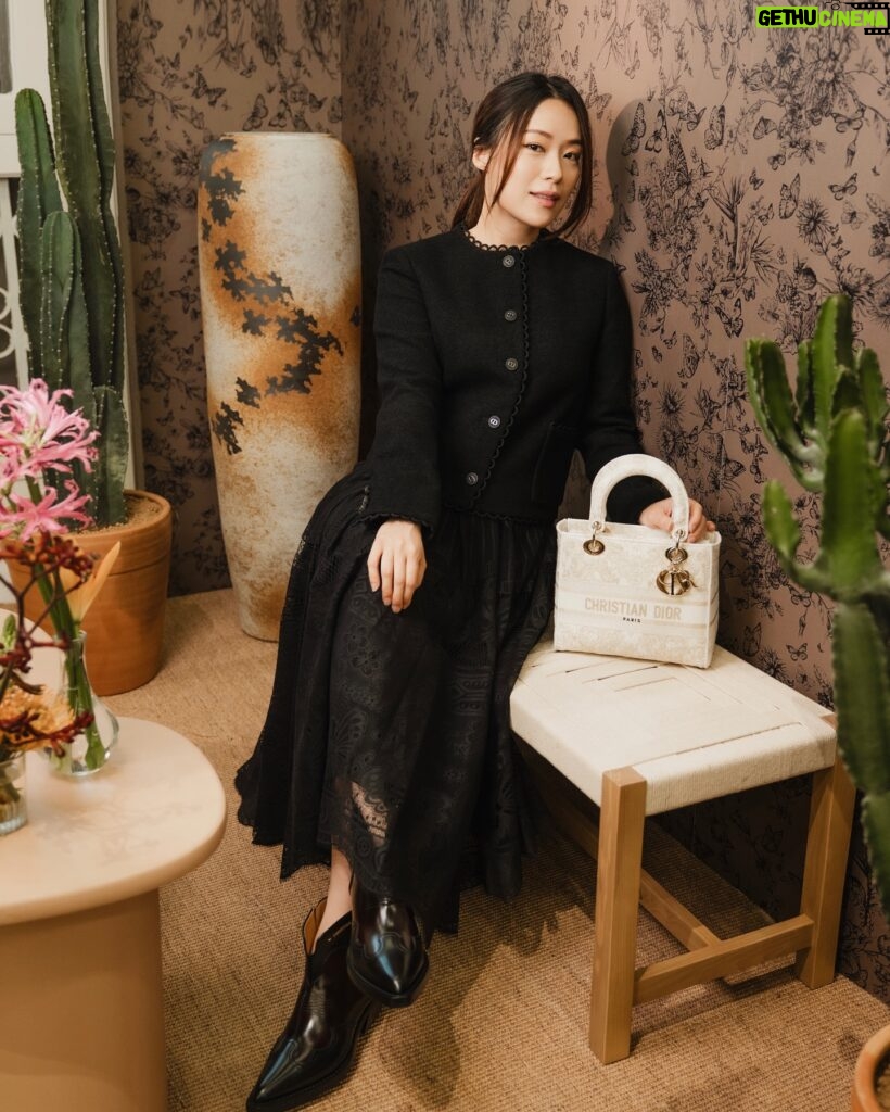 Rebecca Lim Instagram - Instantly teleported to a magical world 🖤✨ Discover #DiorCruise 2024 and this oh-so-pretty @dior cafe at 4 Jiak Chuan Road from 26Oct to 1Nov 🤍