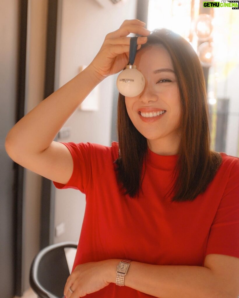 Rebecca Lim Instagram - Happy times and celebration vibes 🤍✨🤍 Visit @longines Marina Bay Sands & Wisma Boutique to get your own customised Christmas Baubles from now till 17 December 🩵 #Longines #EleganceisanAttitude #ElegantGreetings