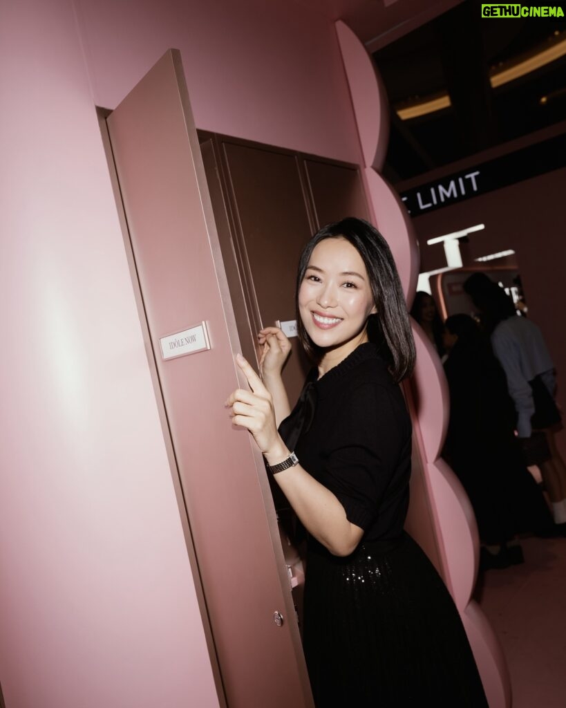 Rebecca Lim Instagram - Let your dreams bloom 🤍🌸🤍 #LancomeSG
