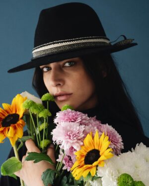 Reem Khoury Instagram - 🎩 @kindaafifi_official 
Mgmt: @local.vice 
📷: @alysaab