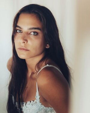 Reem Khoury Instagram - 🦄
Photos 1 & 3 credits: @vdaou 💕 📷