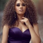 Reem Ahmed Instagram - كل سنة بتعدى في حياتنا بتكون مميزة عن اللي قبلها واللى بعدها السنة دي الحمدلله كانت مميزة بوجود سدرة وطه في حياتى وبوجود اهلى بخير وصحة كانت مميزة في انى رجعت اخيراً للشاشة وللفن اللى طلعت عليه من صغرى وبعشقه الفن اللى بعتبره حبل ووصل بينى وبين قلوب الجمهور والناس اللى مفيش اغلى واهم منهم عند اي فنان❤️ بحبكم وبتمنالكم سنة سعيدة وخير ورزق وجمال يا رب تحققوا كل اللي نفسكوا فيه ، متجمعين مع حبايبكو. يلا نبتدي تجربه جديده Photography @kareem_osman MUA @youmnaelshafeiy_makeupartist Dress @mimosa.eg Hairstylist @curledbym Stylist & art direction @merooabouzeid Production house @le_horus_agency_ Agency @kiwizdgt Retouch @md_.4production #reem_ahmed #ريم_أحمد #happynewyear #2022 #goodbye2021