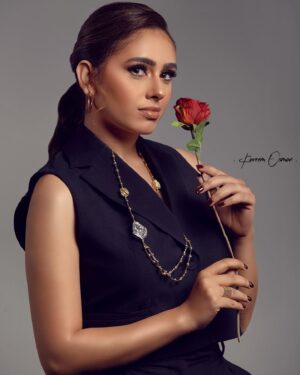 Reem Ahmed Instagram - Every day should be a photoshoot day.😉🌹

Photoshoot credit

Photography by amazing @kareem_osman 
Makeup artist @youmnaelshafeiy_makeupartist 
Photoshoot stylist @merooabouzeid 
Agency  @le_horus_agency_ 

Hairstyle by @madoo9501 @blond_eg 
Jewelery by @idar_jewellery 
Location @leostudio___ 
Retouch by @md_.4production