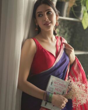 Reena Aggarwal Instagram - Priyatama ♥️

.
@pixelpassionfotography
@reenaaggarwal2
@pixellence_art

#explorepage #saree #sareelove #sarees #sareeindia #sareelovers #explorer #exploremore #trend