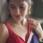Reena Aggarwal Instagram - Priyatama ♥️ . @pixelpassionfotography @reenaaggarwal2 @pixellence_art #explorepage #saree #sareelove #sarees #sareeindia #sareelovers #explorer #exploremore #trend
