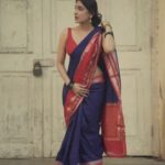 Reena Aggarwal Instagram - सारे दिन की थकावट दूर हो जाती है , जब रात को तुमसे बात हो जाती है! 🌼♥️ #explore #explorar #exploremore #saree #sareelove #sareelovers #sareeindia #trending