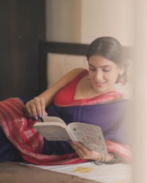 Reena Aggarwal Instagram - Priyatama ♥️

.
@pixelpassionfotography
@reenaaggarwal2
@pixellence_art

#explorepage #saree #sareelove #sarees #sareeindia #sareelovers #explorer #exploremore #trend