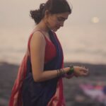 Reena Aggarwal Instagram - सारे दिन की थकावट दूर हो जाती है , जब रात को तुमसे बात हो जाती है! 🌼♥️ #explore #explorar #exploremore #saree #sareelove #sareelovers #sareeindia #trending