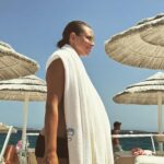Regina Burd Instagram - Sardinia💙🐚#глазамимужа