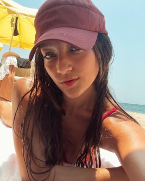 Regina Reynoso Instagram - Un domingo de descanso en Mismalosha 🌴🌸🌞
