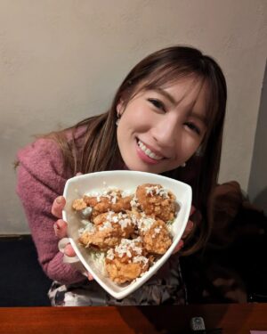 Reika Saiki Instagram - i love fried chicken!!💓💓💓