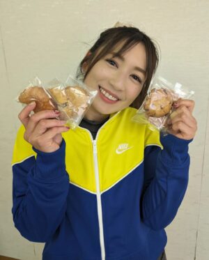 Reika Saiki Instagram - エネルギー&シュガーチャージ💓
今日は疲れ切ったのでよく寝れそうで…🥱す…😴