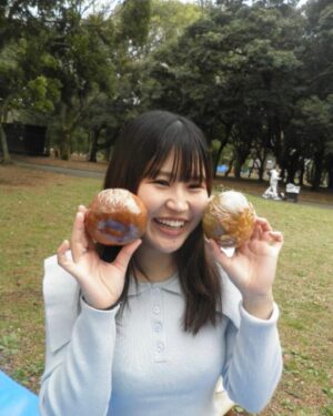 Reika Oozeki Instagram - .
ベーグルとても好きです🥯
コーヒーは牛乳がないと飲めなかったのに
ついにブラックコーヒーも
飲めるようになりました！！！
大人になったねワタシ🫠
#デジカメ