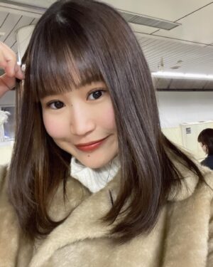 Reika Oozeki Instagram - .
愛しのマミーーー
定期的に一緒に美容院連れて行って
lomaliaでサラサラにしてもらう🤝🏻
サラサラ〜〜〜
あやねさんれなさんありまと💫
このあとお母さんと、パパの友達と
お寿司食べながら日本酒8合くらい
飲んで私の家に泊まった日🍶