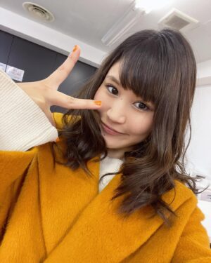 Reika Oozeki Instagram - .
ギャルいウチ💖✌🏻💫
この前の#仏像触りたい の撮影にて。
ちょい昔の平成ギャル風のヘアメイクでして、
なんか私これ似合ってね？？
盛れたっぽい〜😉