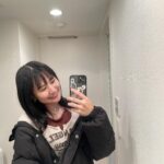 Reika Oozeki Instagram - . 寒くなってきたねええ❄️ 冬でもy2k風味でアゲてくっ 服はSHEINだよん💫 【1.2枚目】 帽子：13348852 トップス：12138513 バッグ：13141454 【3.4.5枚目】 Tシャツ：11447266 アウター：11323148 クーポンコード：BFJP136 「試すたび、好きが見つかる。 届くたび、好きが増えてく。 30万点以上の人気アイテムが限定値下げ🔥」 @shein_japan #SHEINblackfriday#SHEINGoodFinds #SHEINforAll#loveshein#ad #saveinstyle#PR