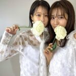 Reimi Tsutsumi Instagram - 🎉 本日、私と鈴木唯がプロデューサーを務めた「フジテレビアナウンサーカレンダー2023〜Aurora 〜」が発売となりました！✨✨ . 今年もJJさんのお力をお借りして、1人1人の魅力をギュギュっと詰めこんだ一冊となっています！ 是非お手に取っていただけたらとても嬉しいです🙇‍♀️ . #私は唯ちゃんと2ショット😏 #距離感近め🙈 #カレンダーの中では沢山のお花と撮っていただきました💐 #フジテレビアナウンサーカレンダー #フジテレビショップ、フジテレビ公式通販サイト「フジテレビｅ!ショップ」、全国書店他でお買い求めいただけます🙇‍♀️