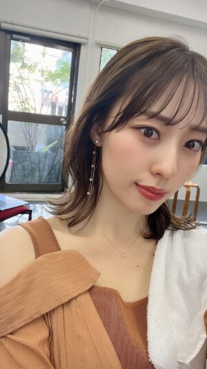 Reina Fujie Instagram - ♥
"ダービーの本命は！"の論争の末、
ある方に怒られてます😛えへ

本命、、決まりました◎

#競馬 #日本ダービー