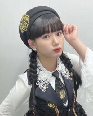 Reina Yokoyama Instagram - 📸🖤
.
新衣装！！！
.
.
#横山玲奈
#morningmusume23
#モーニング娘23
#アイドル衣装