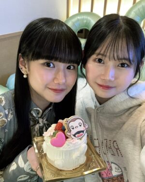 Reina Yokoyama Instagram - 🎂🫧
.
23歳のお祝いをしてくれたの🌼
もうケーキも飾り付けも全部可愛くて！！！嬉しかった！！！
💛💛💛
.
.
#morningmusume24
#モーニング娘24
#岡村ほまれ
#横山玲奈