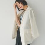 Reina Asami Instagram - @yeccavecca YECCA VECCAの今年の夏は、 女っぽくヘルシーで程よい大人の抜け感なスタイリング🤲 是非ご覧下さい❣️ #yeccavecca #イェッカヴェッカ #PR