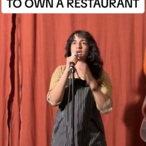 Rekha Shankar Instagram - we have to sue @infatuation LA for Dina
.
.
.
at @skincontactshow by @iamrachelpegram 
.
#sketch #character #comedy #rekhashankar #restaurant #restaurantlife #foodie