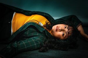 Rekha Shankar Instagram - looking the best I’ve ever looked on a new @dropouttv show - you’re gonna like it and that’s a promise 

📸 @kateinreallife / @kvephoto
💄 @ruthintruth