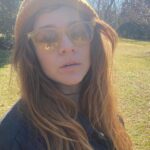 Renée Felice Smith Instagram - nothing like the chill of new york winter with the sun at your back.