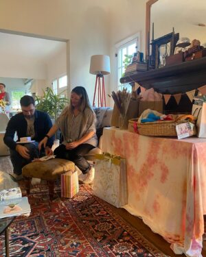 Renée Felice Smith Instagram - Such F U N celebrating our dear friends @ms.jenny_penny & @mangoman and their growing lil 🐣💫💕