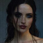 Renée Murden Instagram – Portraits w @nicholas.fols 
Makeup and Hair by @bynimua