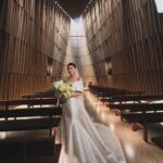 Ren Ishikawa Instagram - "Hotel Wedding"cover💍 グランドハイアット東京の素敵なロケーション、そして美しいウェディングドレスたちに、胸が高鳴りっぱなしの撮影でした。 中ページにはインタビューも掲載されています！ ぜひチェックしてください💫 #HotelWedding #グランドハイアット東京