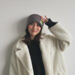 Ren Ishikawa Instagram - 今年の冬はビーニーが大活躍でした❄️ 手に持っているのは撮影でもらった大好きな梅おにぎり。笑 あっという間に2月も終わりですねぇ〜〜 もうすぐ次の作品にクランクインします☺️ 早く暖かくならないかな🌸